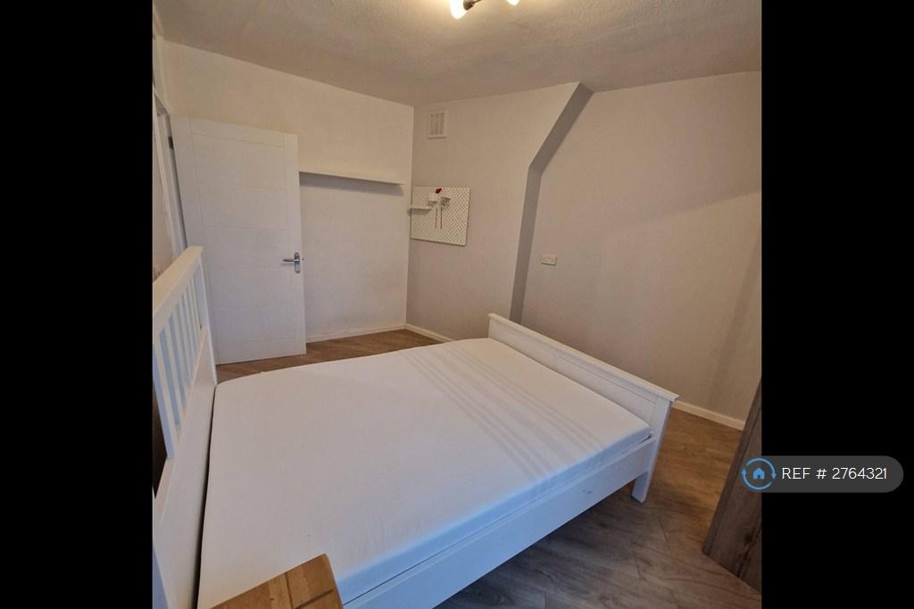 Double Bedroom 2