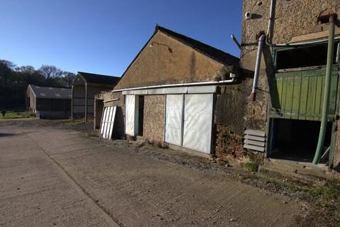 Warehouse to rent, Bayleys Hl Sevenoaks TN14 6NA