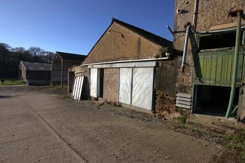 Warehouse to rent, Bayleys Hl Sevenoaks TN14 6NA