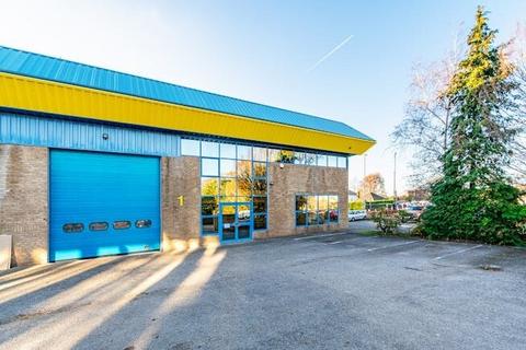 Industrial unit to rent, Upton Rd Poole BH17 7AF