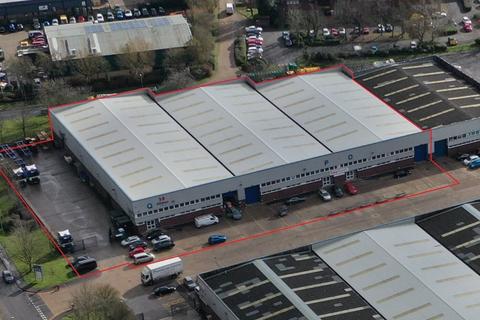 Distribution warehouse to rent, Brunel Rd Totton SO40 3SH