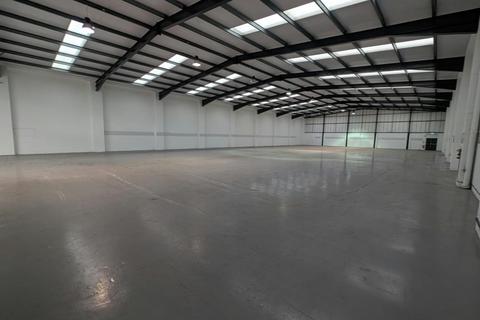 Distribution warehouse to rent, Brunel Rd Totton SO40 3SH