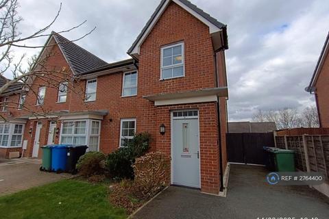 3 bedroom semi-detached house to rent, Rayleigh Close, Radcliffe, Manchester, M26