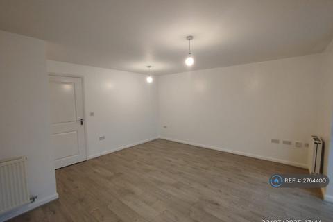 3 bedroom semi-detached house to rent, Rayleigh Close, Radcliffe, Manchester, M26