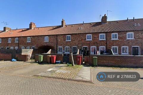 2 bedroom terraced house to rent, Winn Street, Scunthorpe, DN16