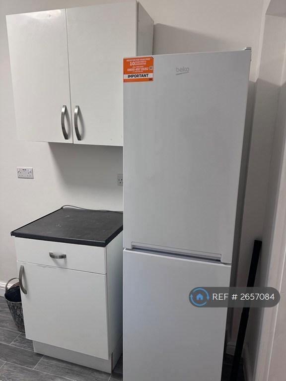 Fridge