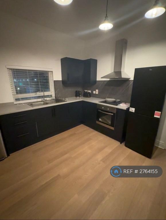 Main Kitchen/Dinning