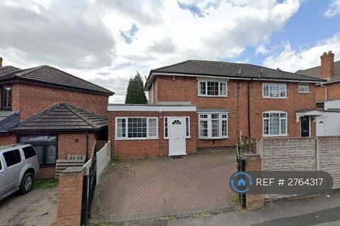 4 bedroom semi-detached house to rent, Jerome Road, Walsall, WS2
