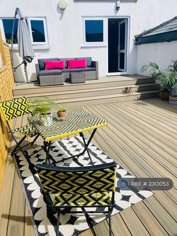 Sunny Terrace Sw Facing