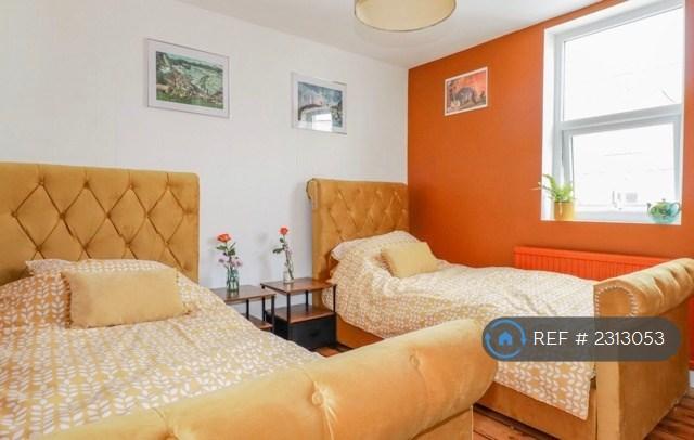 Room 1 - Now With Double Bed