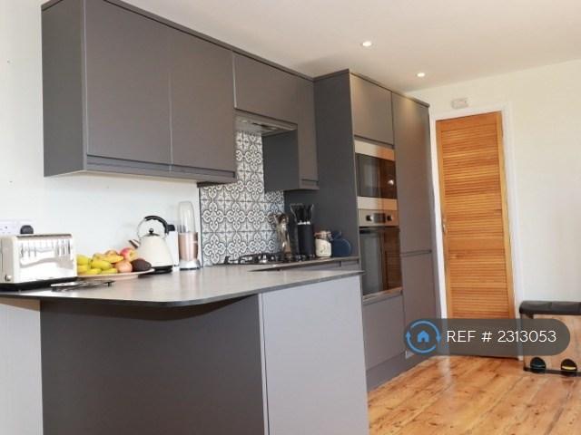 Kitchen & Dining Room