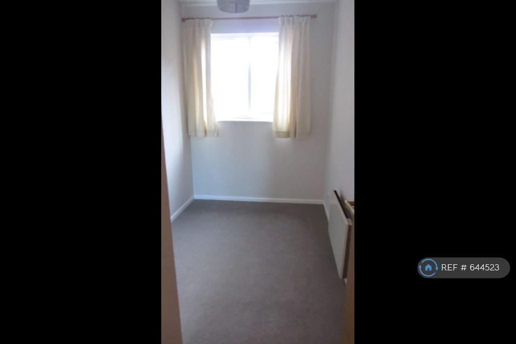Small Bedroom