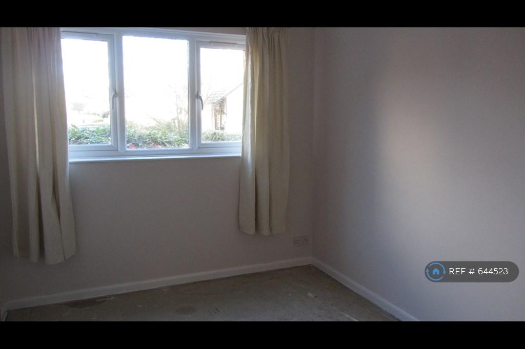 Large Bedroom