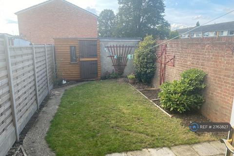 undefined, Poole Close, Tilehurst, Reading, RG30