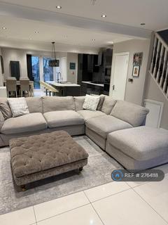 3 bedroom semi-detached house to rent, Clifton Gardens, Uxbridge, UB10