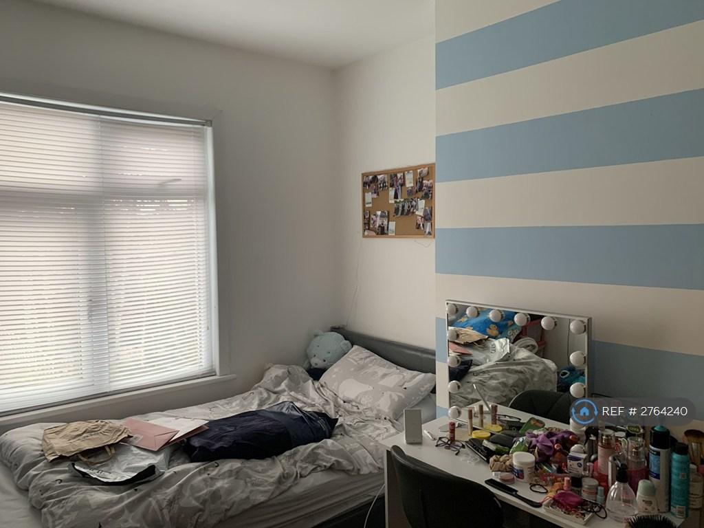 Double Bedroom 2