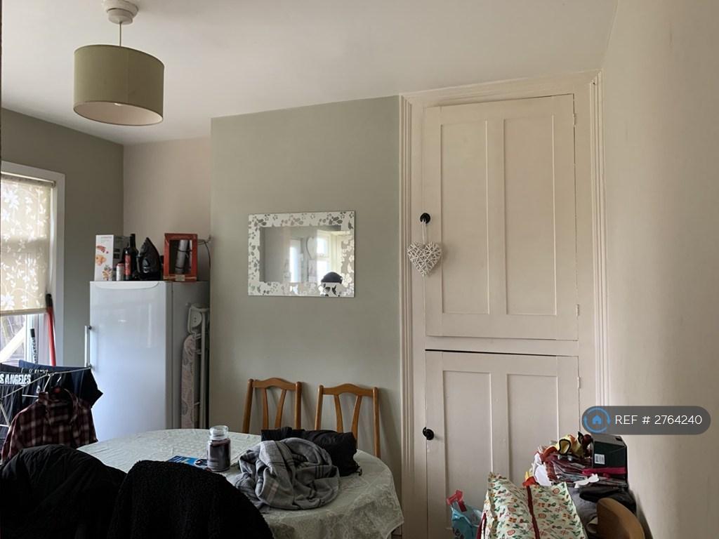 Double Bedroom 2