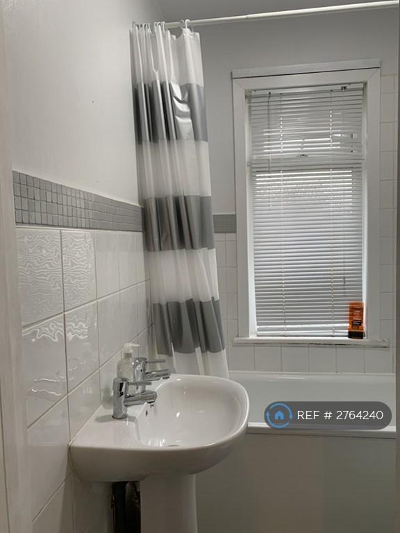 Upstairs Bathroom