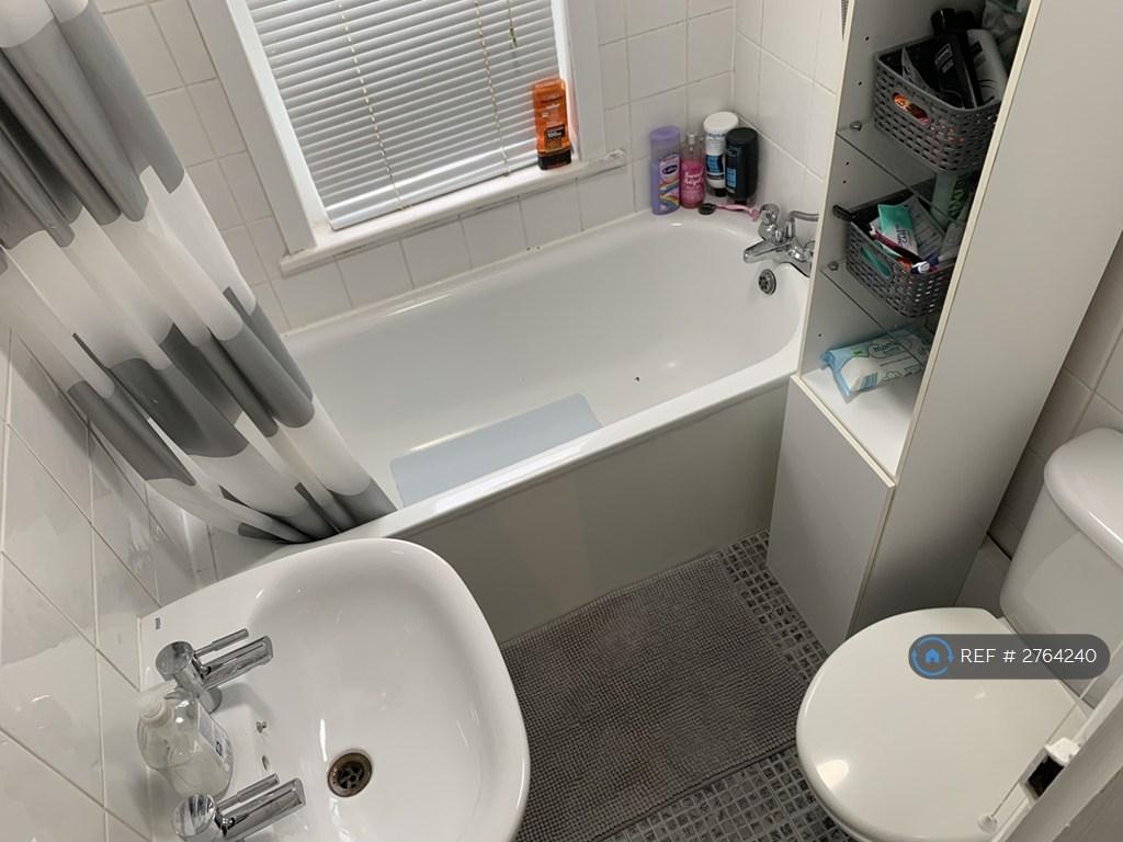 Upstairs Bathroom