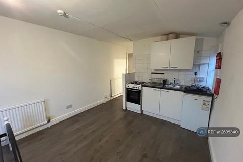 undefined, Whittington Road, London, N22