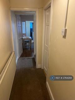 3 bedroom semi-detached house to rent, Arbury Avenue, Coventry, CV6