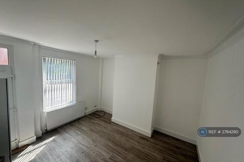 undefined, Thornton Grove, Leeds, LS12