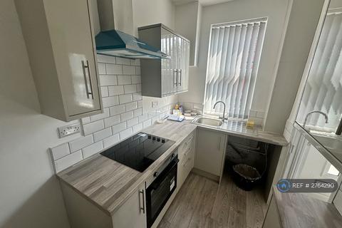 undefined, Thornton Grove, Leeds, LS12