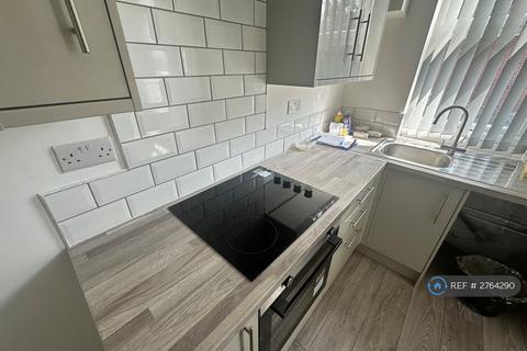 undefined, Thornton Grove, Leeds, LS12