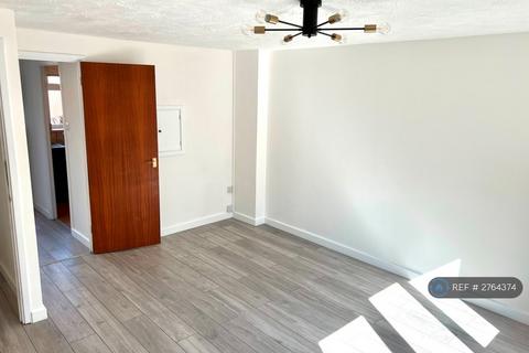 undefined, Myrna Close, London, SW19