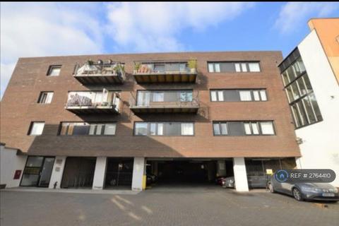 1 bedroom flat to rent, Odeon Parade, London, SE9