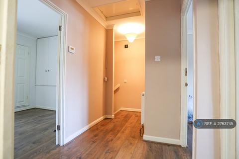 1 bedroom maisonette to rent, Frayslea, Uxbridge, UB8