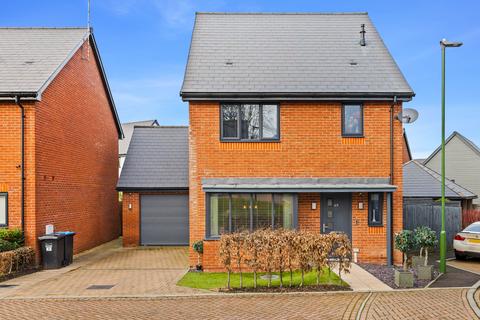 3 bedroom house for sale - Long Lane, Haywards Heath RH17