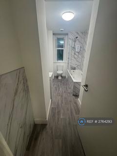 2 bedroom flat to rent, Forfar Road, Dundee, DD4