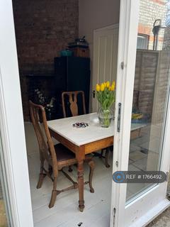 2 bedroom flat to rent, Maryland Road, London, N22