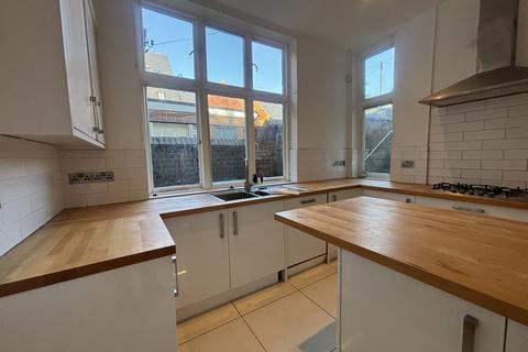 2 bedroom flat to rent, Barrack Lane - 2 bed - Professional, The Park NG7