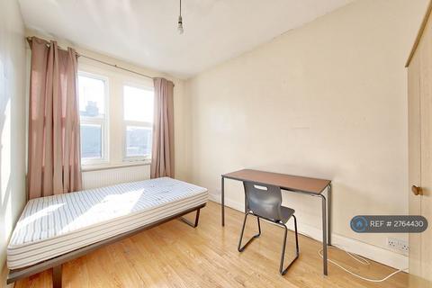 4 bedroom flat to rent, Kingston Central, Kingston Upon Thames, KT2
