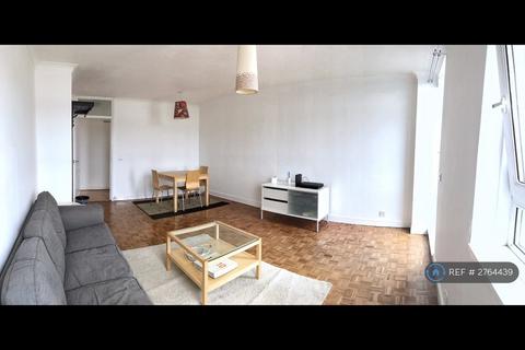 2 bedroom flat to rent, Clarendon Road, Wallington, SM6