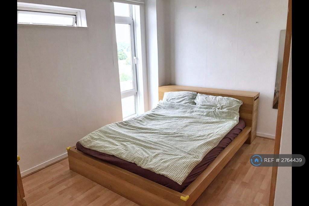 Master Bedroom Photo 1