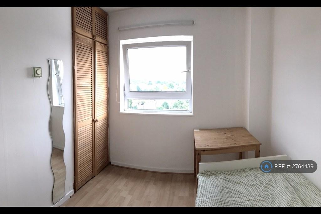 Bedroom Photo 3