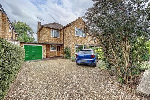 3 bedroom detached house for sale, Sunningdale Avenue, Kenilworth