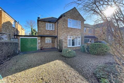 Sunningdale Avenue, Kenilworth