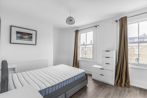 2 bedroom flat to rent, Lavender Hill, London, SW11
