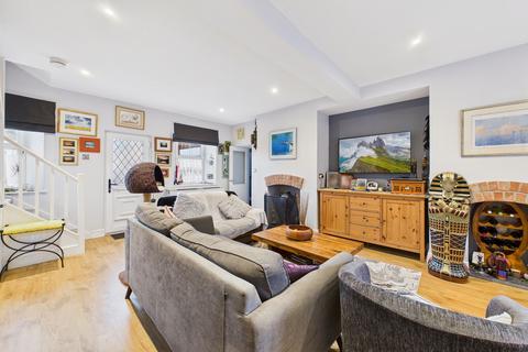 3 bedroom end of terrace house for sale, East Street, Crediton EX17