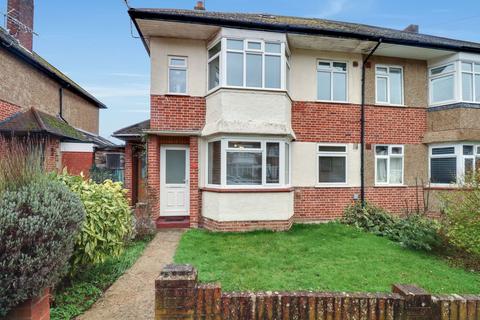 2 bedroom apartment for sale, Warwick Road, Thames Ditton, KT7