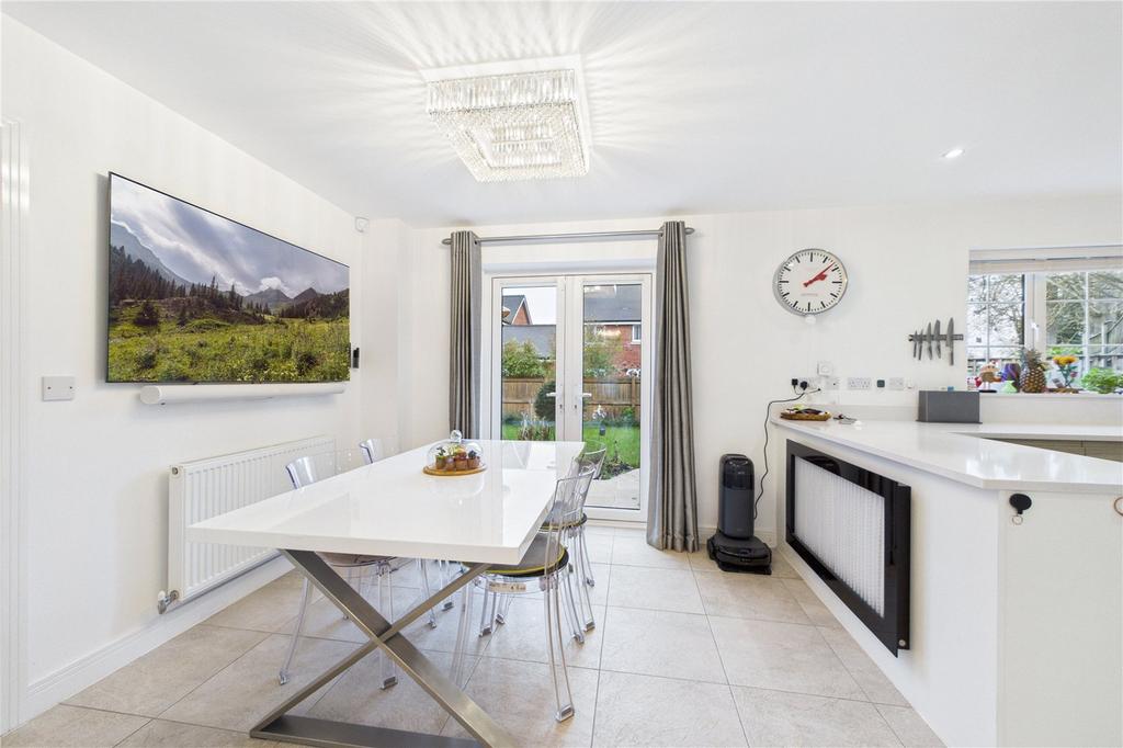 Breakfast Room