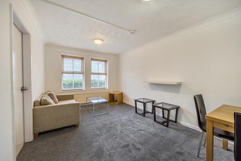 2 bedroom flat for sale, Bridgewater Court, Grove Lane, Headingley, Leeds, LS6
