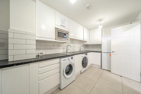 5 bedroom end of terrace house for sale, Hospital Way, London, SE13
