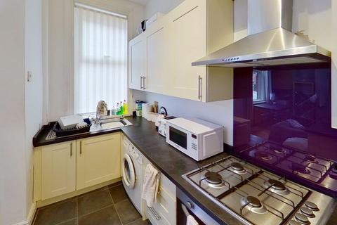 3 bedroom terraced house to rent, Granby Grove, Headingley, Leeds, West Yorkshire