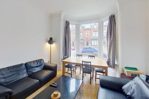 8 bedroom semi-detached house to rent, Estcourt Avenue, Headingley, Leeds, West Yorkshire