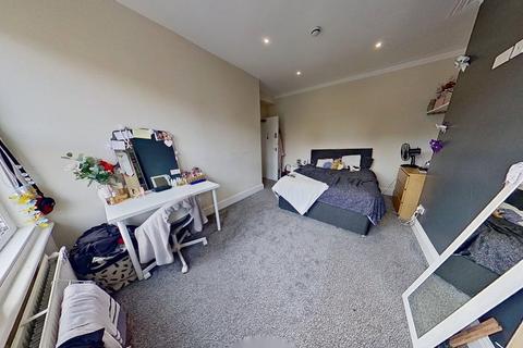6 bedroom terraced house to rent, Estcourt Avenue, Headingley, Leeds, West Yorkshire